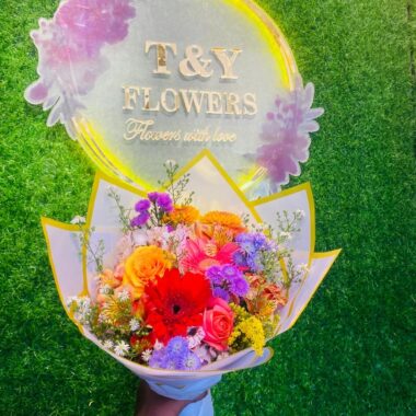 Bright Yellow & Red Sunburst Bouquet – T & Y Flowers Kadawatha